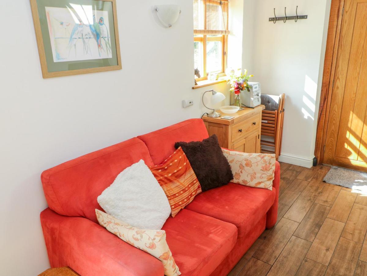 Chequer Stable Villa Brereton Екстериор снимка